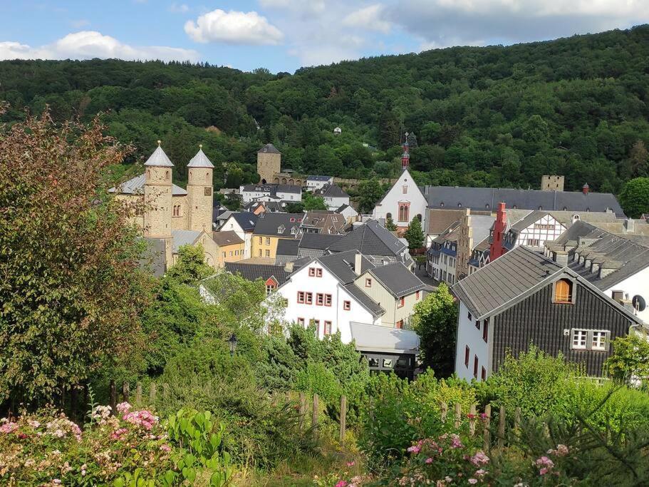 Das Hideaway Zum Seele Baumeln Lassen ! Bad Muenstereifel Luaran gambar